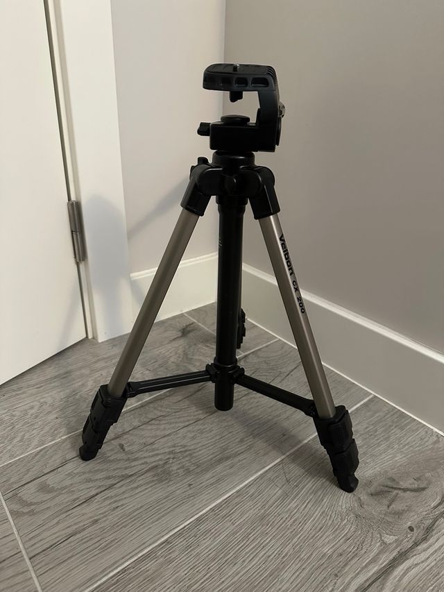 Trípode Velbon CX 200 (usado dos veces)