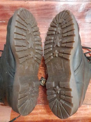 Dr Martens 42