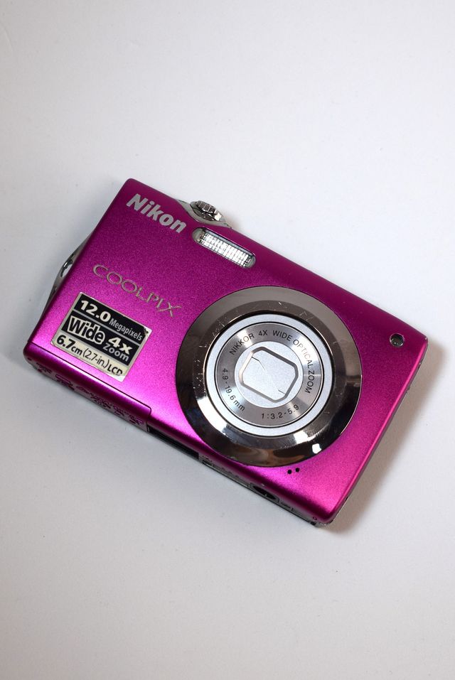 Nikon Coolpix S3000