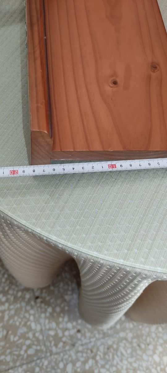 Repisas, estanterías.