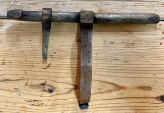 ANTIGUO CERROJO DE FORJA