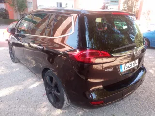 Opel Zafira Tourer 2013