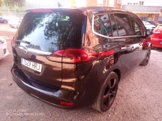 Opel Zafira Tourer 2013