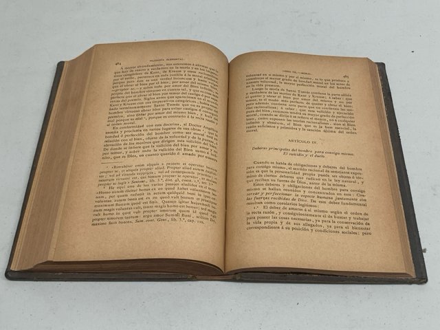 Libro antiguo, año 1886, Filosofia
