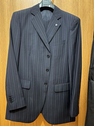 Traje de la firma Caramelo