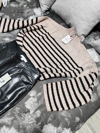 Bonito y actual conjunto dos piezas 