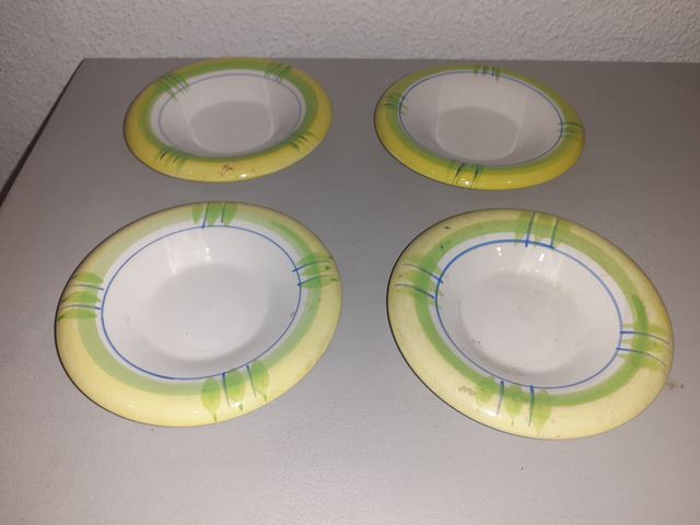 Set di piccoli piatti, molto decorativi, set