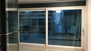 Ventanas i puertas de aliuminio  PVC 