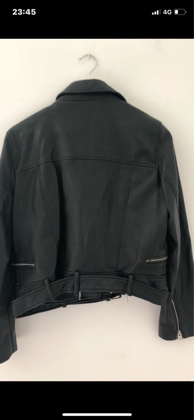 Cazadora polipiel negra como nueva