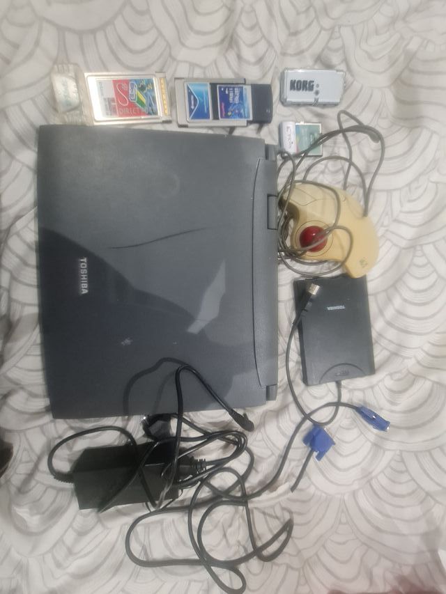 Portatil retro toshiba