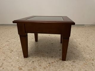Mesa salon y mesa pequeña