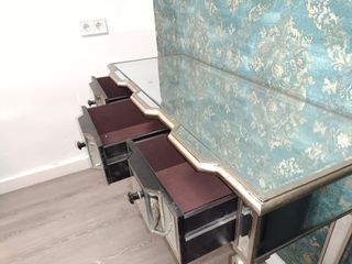 Consola de cristal y espejo