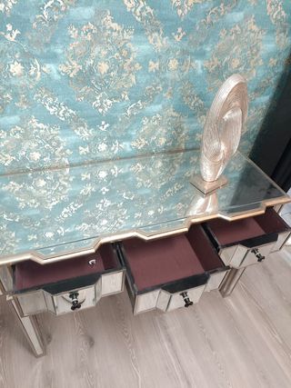 Consola de cristal y espejo