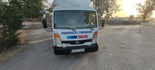 Se hacen portes y mudanzas