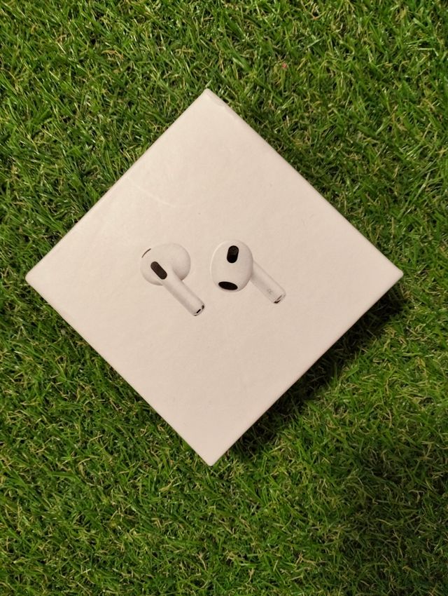 AirPods
