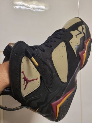 ZAPATILLAS JORDAN 7 RETRO SE👍 