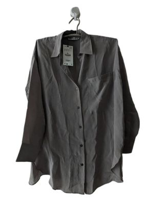 Zara. Camisa oversize T. Xs/s