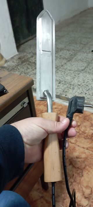 Cuchillo eléctrico desopercular miel