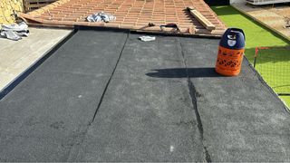 Se ofrece electricista, y albañil