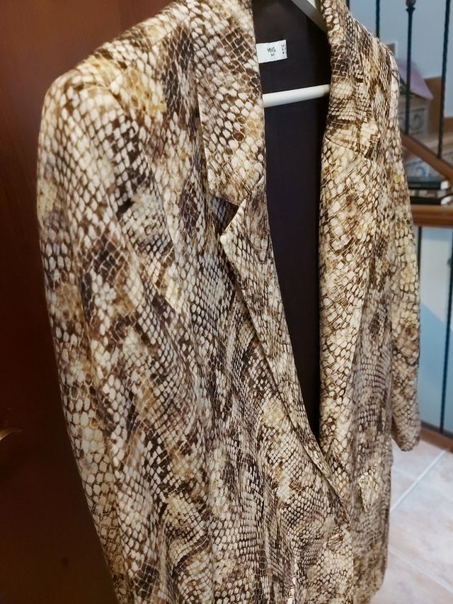 Chaqueta mujer Mango como nueva