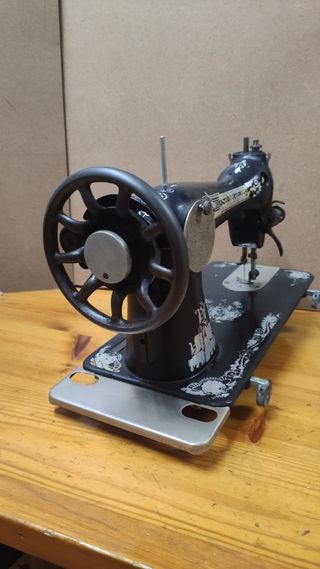 Màquina de cosir Antiga