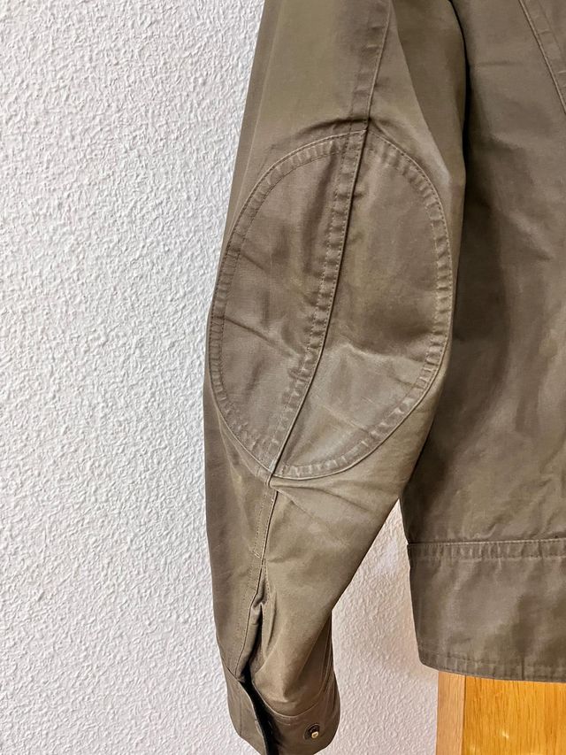 Cazadora motera Besltaff verde oliva