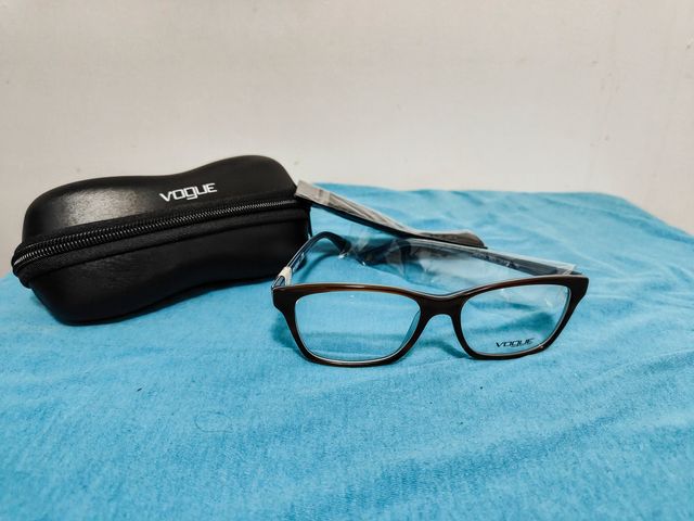 Montura para gafas marca Vogue