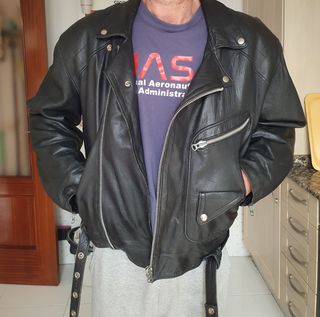 Cazadora de hombre tipo perfecto