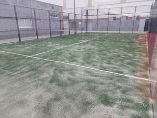 INSTALADOR DE CÉSPED ARTIFICIAL