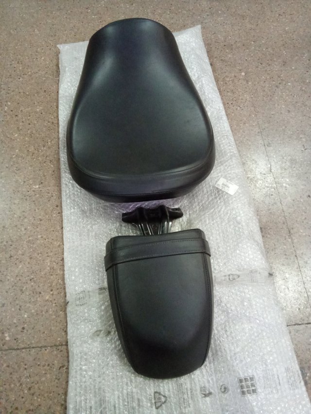 ASIENTO TRIUMPH ROCKET