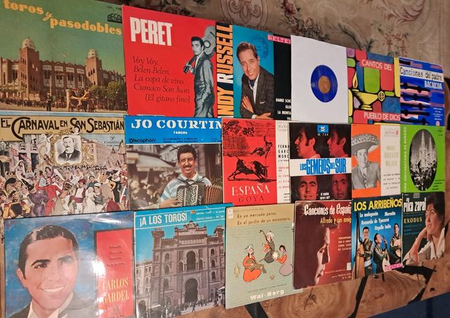 Lote 85 Vinilos EPs. variados. Lote 999