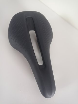 Se vende conjunto de sillin y tija trek