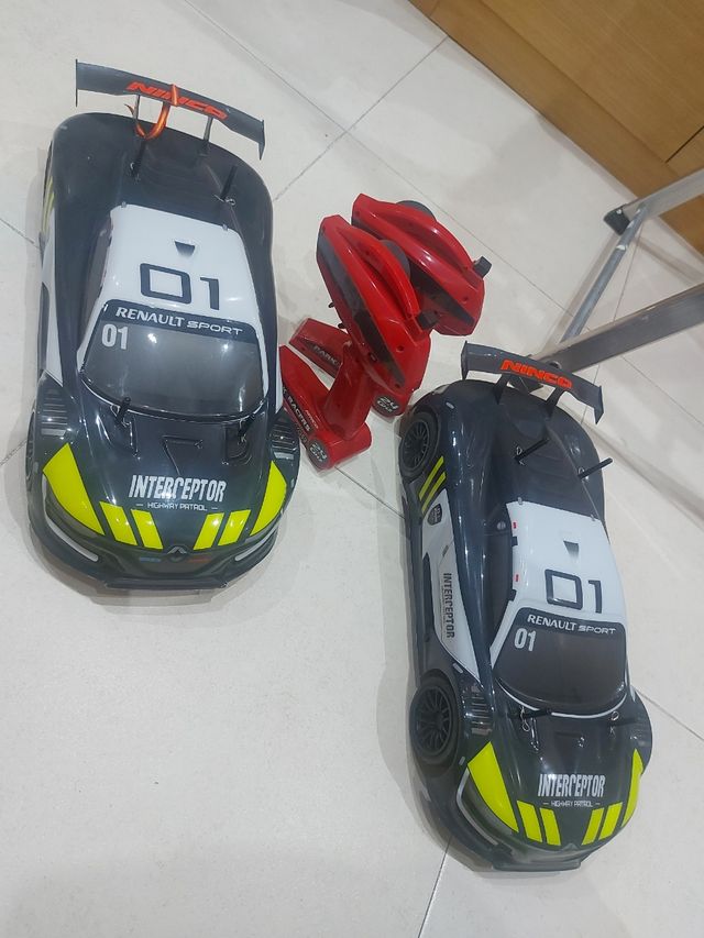 2 Coches teleridigidos 