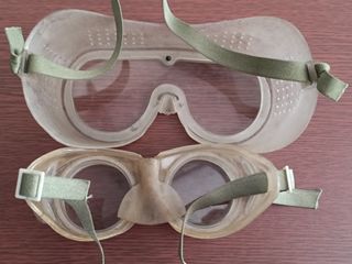 2 Óculos de Proteção antigos