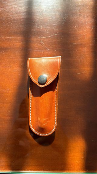 Funda de navaja de cuero