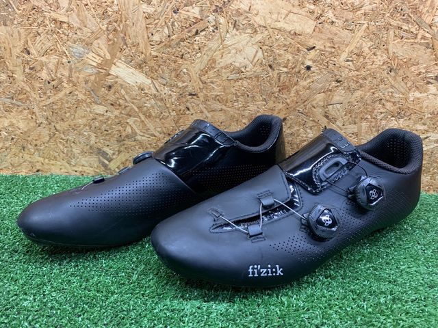 Sapatilhas de estrada Fizik Aria R3 em carbono tamanho 44