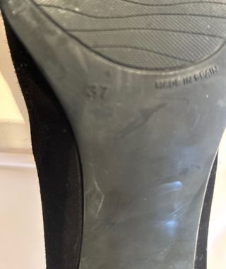 STILETTOS NEGROS PIEL KARMINE 37