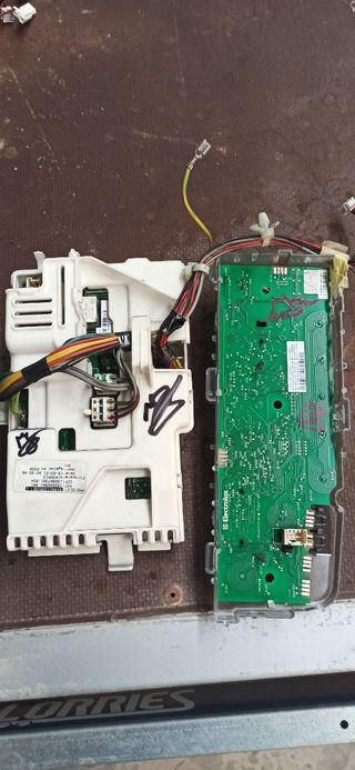 LAVADORA AEG PARA PIEZAS