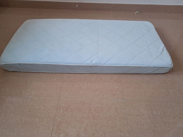 Colchón cuna grande Ikea