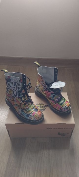 Dr. Martens botas.