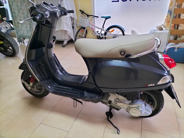 Vespa S125 Año 2009 de segunda mano por EUR en Fernan-Nuñez