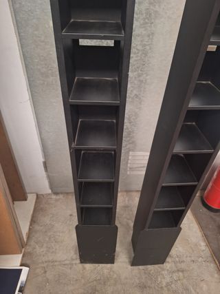 2 estanterías metálicas para CDs .Goppion