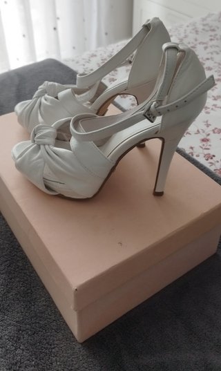 Zapatos de novia Menbur