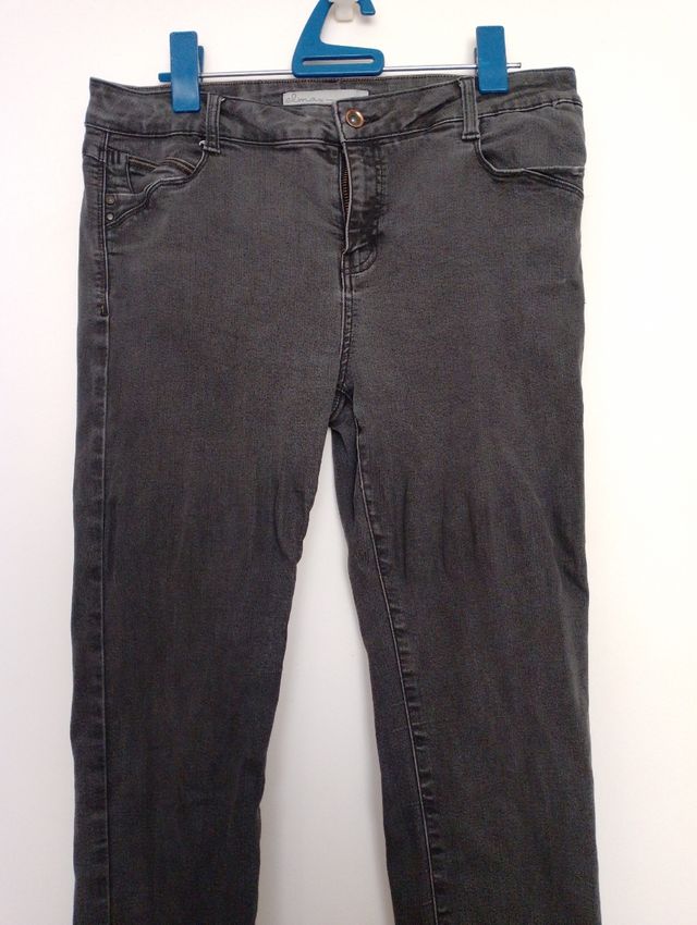 Pantalón de mujer, vaquero negro