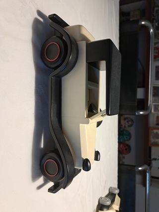 Juguete coche antiguo