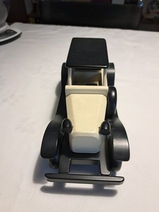 Juguete coche antiguo