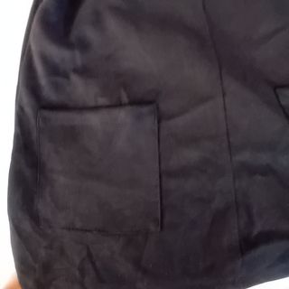 Pichi negro de antelina con bolsillos