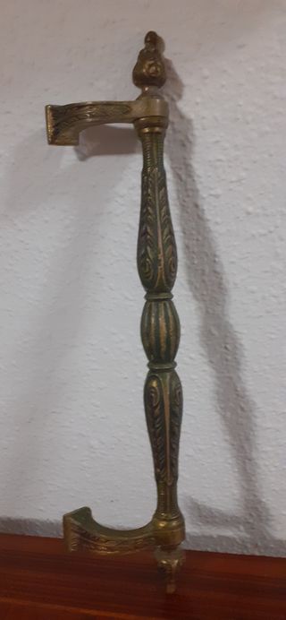 Bronce gran tirador antiguo. Manilla antigua.