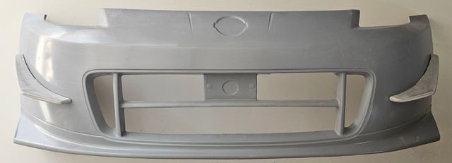 Parachoques Nissan 350z Nismo V2 de fibra