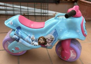 Moto correpasillos Frozen